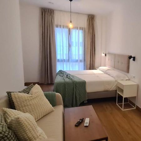 Global Suites Sevilla מראה חיצוני תמונה