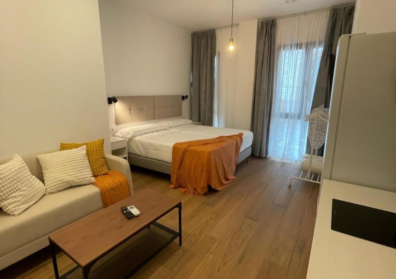 Global Suites Sevilla מראה חיצוני תמונה